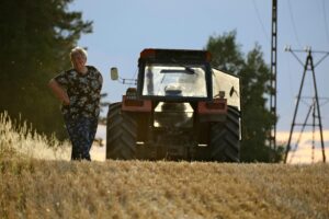Read more about the article Best Farm Tractor Insurance 2025